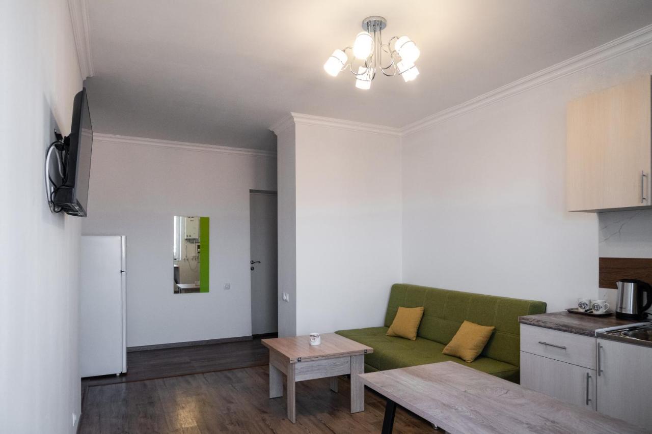 Bright Apartment On 13Th Floor Erevan Exterior foto
