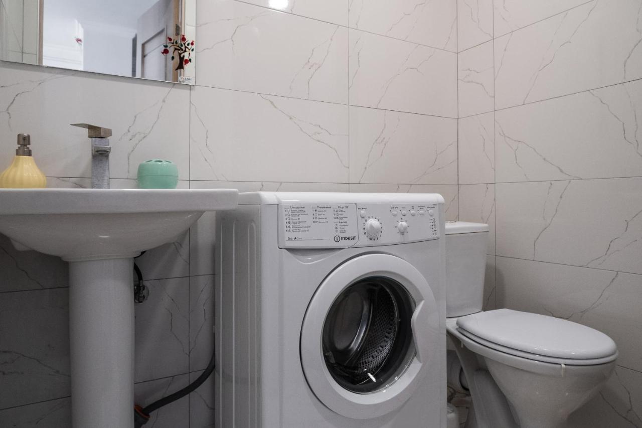 Bright Apartment On 13Th Floor Erevan Exterior foto